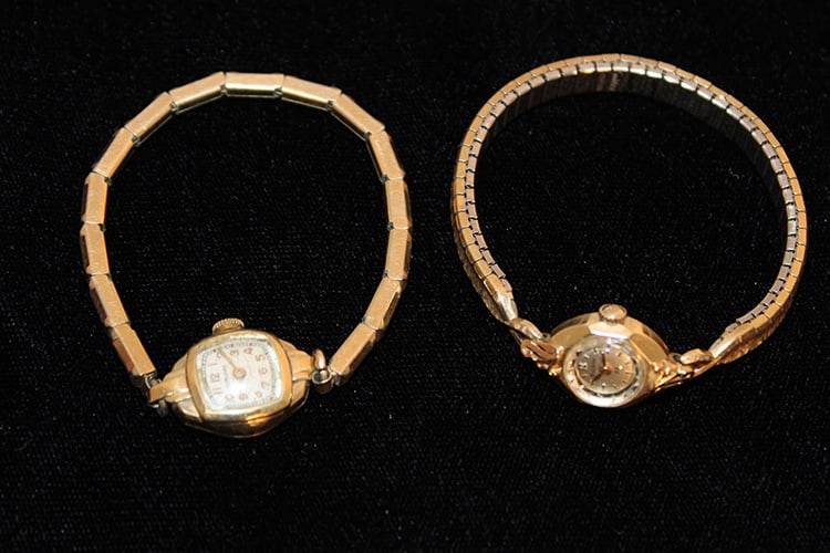 (2) 14k gold ladies wrist watch, (1) Imperial, (1) Bulova 23. Not tested to work, estate fresh.: (2) 14k gold ladies wrist watch, (1) Imperial, (1) Bulova 23. Not tested to work, estate fresh.