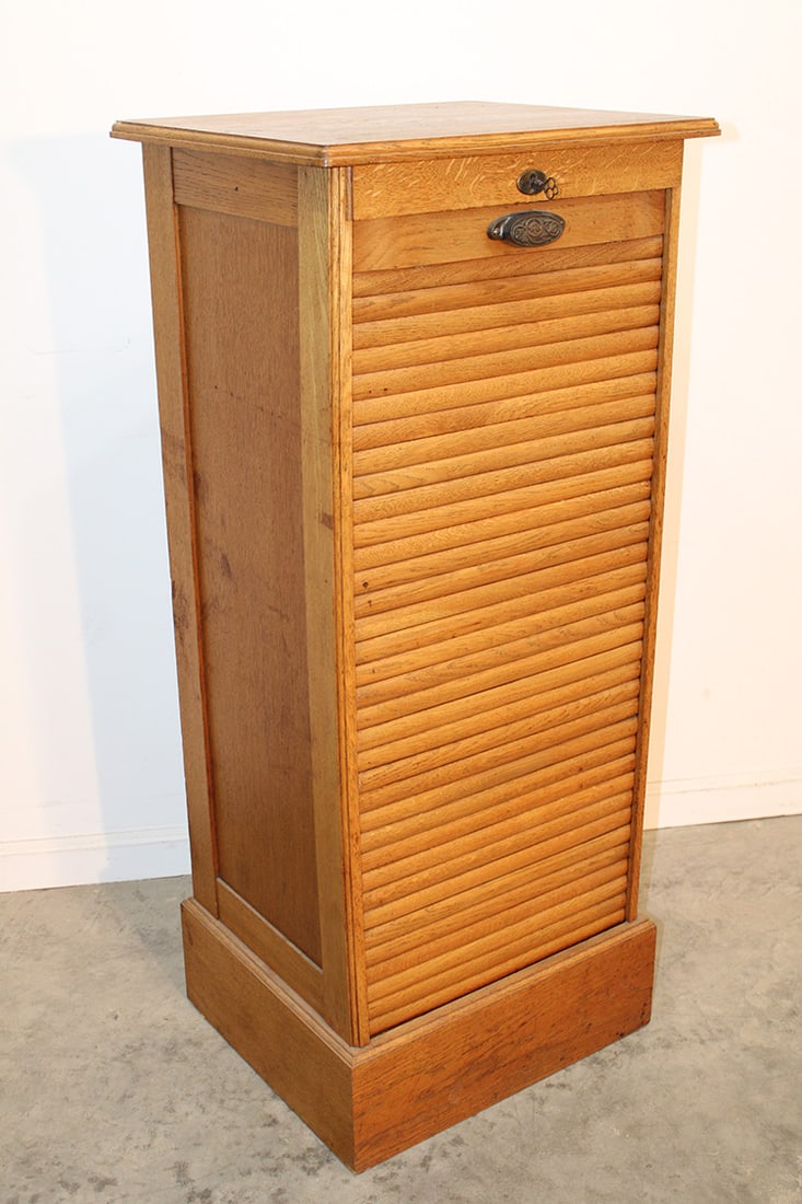Antique oak roll top file unit with pullout shelves in nice condition. Roll works good, has the key. (1 of 6)