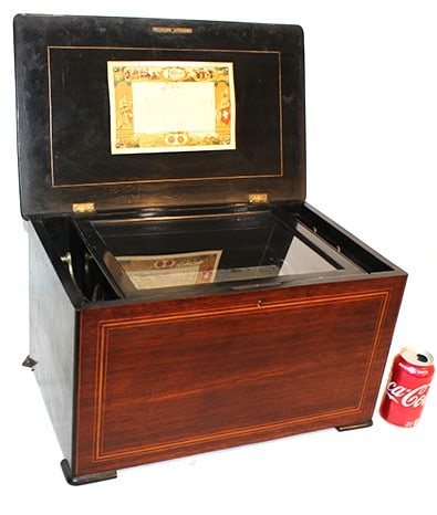 Large rosewood cylinder music box with inlaid case. Not working (it doesn’t catch when you crank (1 of 5)