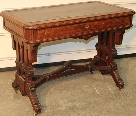 Victorian walnut 1 drawer library table with burled trim. (1 of 4)