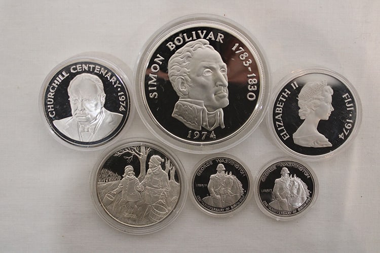 6 Silver Rounds Including Simon Bolivar (3.85 Oz) (1 of 2)