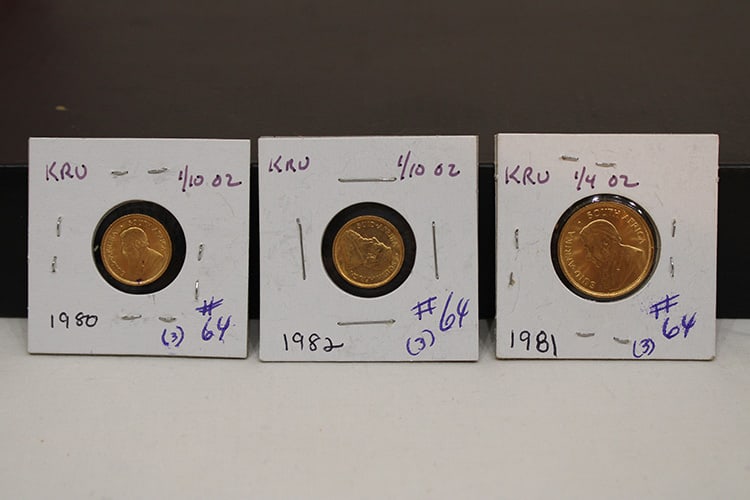 3 Gold Kruggrrands (1) 1/4 Oz, (2) 1/10 Oz = 12.74 Grams: 3 gold Kruggrrands (1) 1/4 oz, (2) 1/10 oz = 12.74 grams. Estate fresh in nice condition. 1980, 1981, 1982.