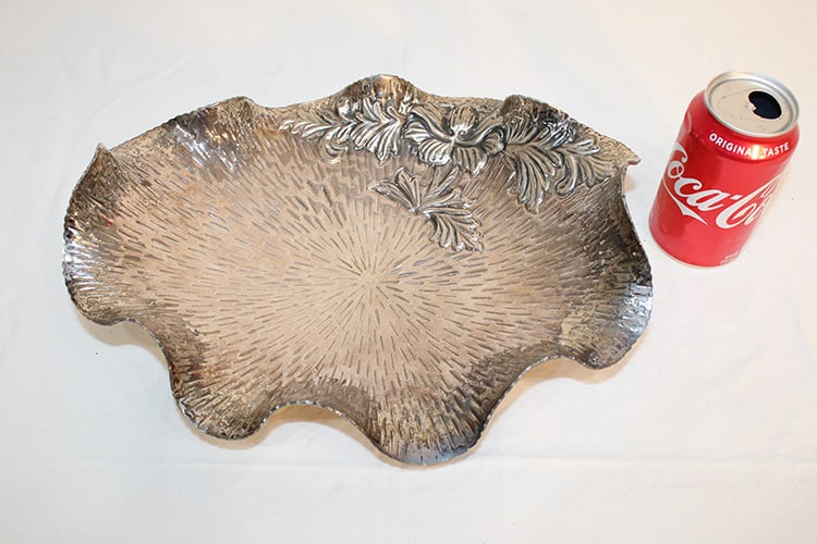 Fabulous Handmade Silver Bowl With Floral Motif 18.62 Ozt: Fabulous handmade silver bowl with floral motif 18.62 ozt. Marked 900, has a fancy hall mark (see photo). Real nice piece of silver, estate fresh. 13" wide, 4" tall, 11.5" deep.