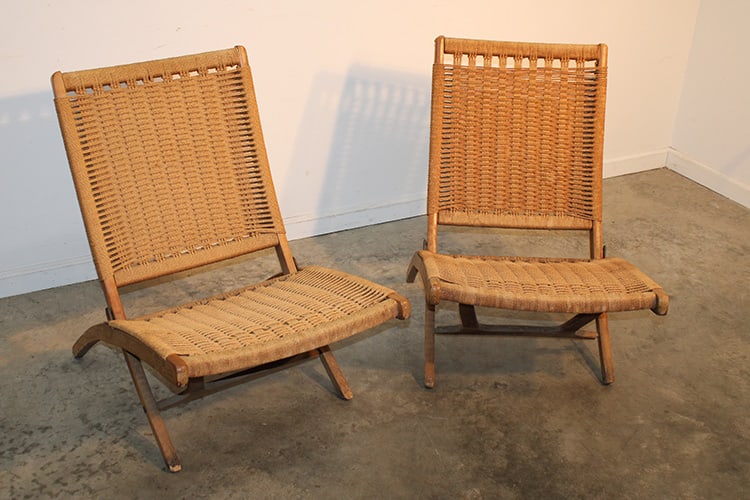Pair Of Mid Century Hans Wegner Style Folding Chairs (1 of 8)