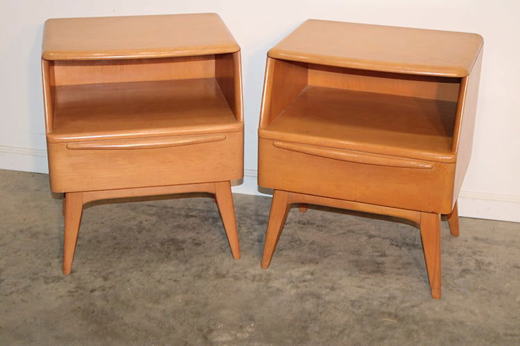 Nice Pair Of Signed Heywood Wakefield Encore Night Stands (1 of 4)