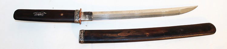 Nice Japanese Samuri Dagger: Nice Japanese Samuri dagger. Estate fresh in nice condition. Signed with original scabbard with silver lays. Blade sticks in halfway and is 10.5". Overall 17.5" long.
