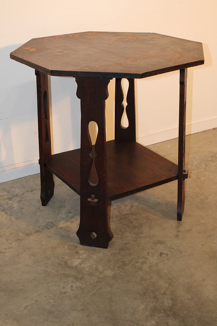 Mission Oak Style Octagon Top Lamp Table (1 of 3)