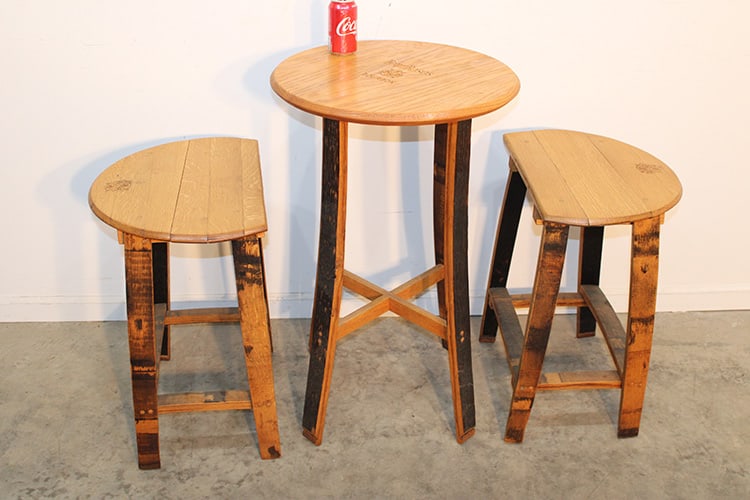 Advertising Oak Barrel Table And 2 Stools "Four Roses Bourbon" (1 of 5)