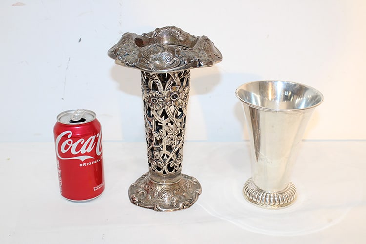 2 Nice Sterling Vases 16.39 Ozt (1 of 4)