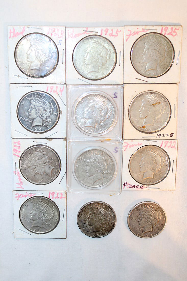 12 Nice Silver Peace Dollars (1 of 7)