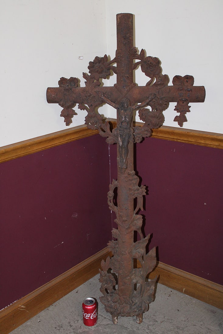 Heavy 19Th C, Cast Iron Cross With All Over Floral Motif (1 of 10)