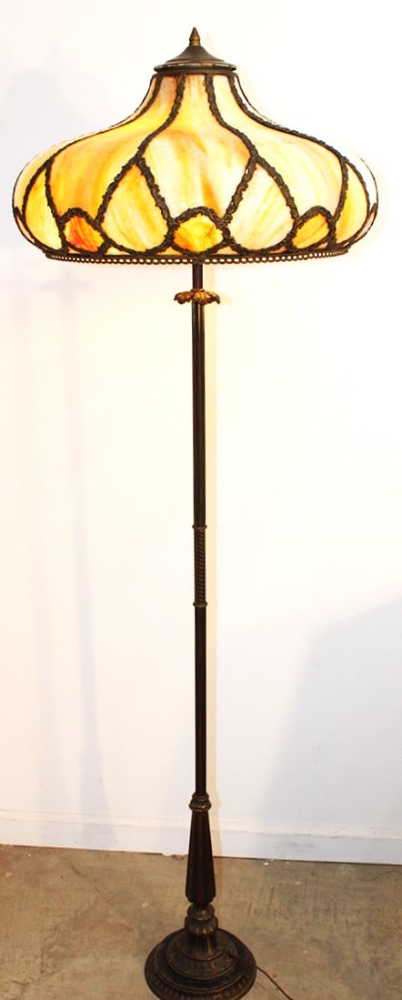 Nice Antique Floor Lamp With Leaded Bent Slag Glass (1 of 4)