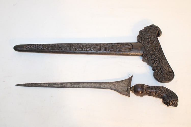 Antique Keris Kris Dagger (Javanese Sword) (1 of 6)