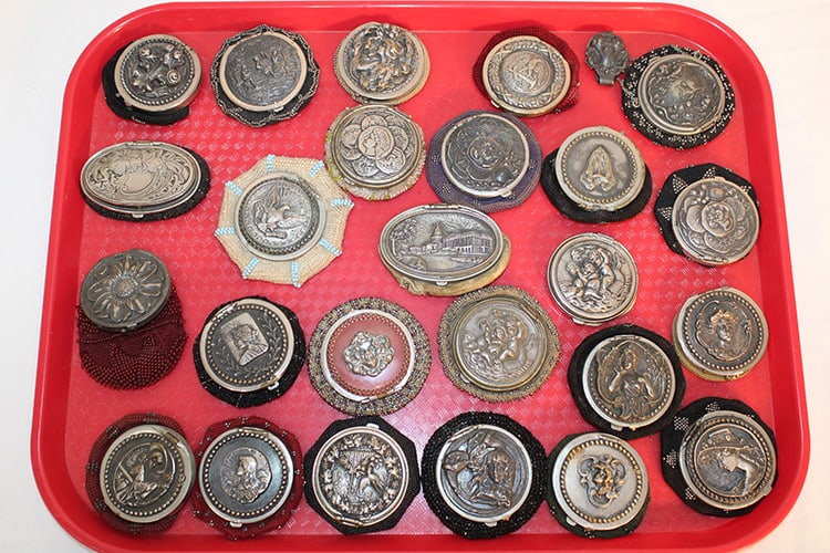 25 Great Victorian Purses, Most With Beaded Bottoms (1 of 6)