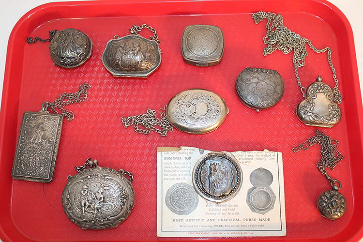 10 Of The Nicest, Fanciest Victorian Purses (1 of 5)