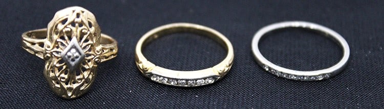 (2) 14k gold and 1 platinum rings all with diamond chips. 2 gold rings are 2.7 dwt, platinum is 1.2: (2) 14k gold and 1 platinum rings all with diamond chips. 2 gold rings are 2.7 dwt, platinum is 1.2 dwt. Hinsdale estate. Appr. sizes 5-6.