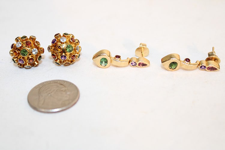 2 pairs of nice 14k gold earrings 9.7 total weight. Both have very colorful gemstones. Richmond (1 of 4)