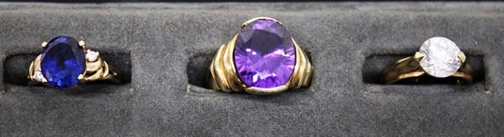 3 nice 14k gold estate rings. (1) with amethyst plus other nice stones. Richmond estate. Largest is: 3 nice 14k gold estate rings. (1) with amethyst plus other nice stones. Richmond estate. Largest is appr. size 6.5, 2 smaller rings are appr. 4 3/4.