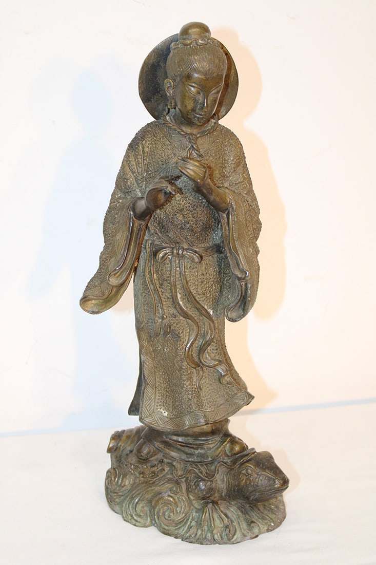 17" Chinese bronze immortal goddess standing on a frog. Very detailed. Estate fresh in nice: 17" Chinese bronze immortal goddess standing on a frog. Very detailed. Estate fresh in nice condition.