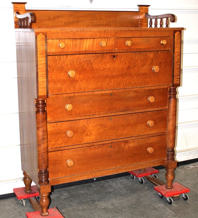 Beautiful period figured maple chest. Inlaid in nice condition.: Beautiful period figured maple chest. Inlaid in nice condition.