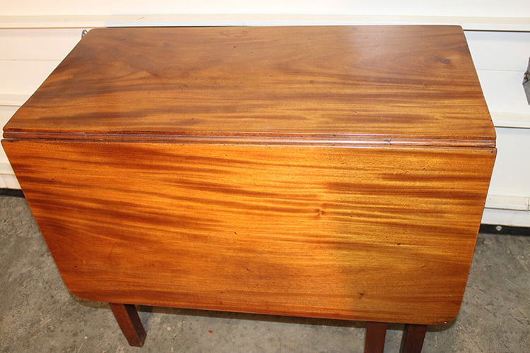 Sweet 33" period swing leg drop leaf table. Has 1 board top and (2) 17" leaves, (2) finely - 2