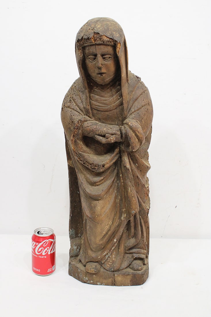Rare 26" hand covered statue probably 200-400 years old. Estate fresh, retains some original paint.: Rare 26" hand covered statue probably 200-400 years old. Estate fresh, retains some original paint. Has wear and loss consistent with age (see photos).