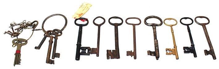 Group of large keys (mostly very early). 1 is an exact replica of the key to Independence Hall (1 of 6)