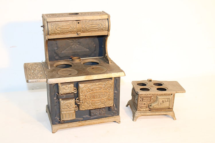 2 antique miniature stoves. Missing some top trays, good antique cast iron stove. Estate fresh. (1 of 7)