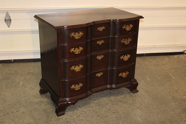 Quality custom mahogany blockfront chest. Large brass Chippendale style pulls, shaped O.G. bracket (1 of 6)