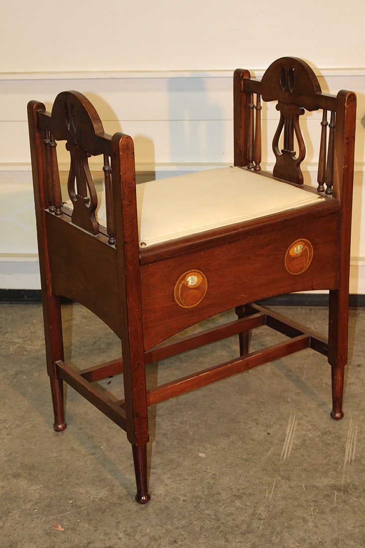 Sweet mahogany art nouveau lift seat window bench. M.O.P. inlay on both sides. Nice condition with (1 of 5)
