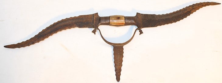 19th C. Indian Haladie triple edge dagger. Quite the weapon, 3 double sided blades. NYC estate. (1 of 4)