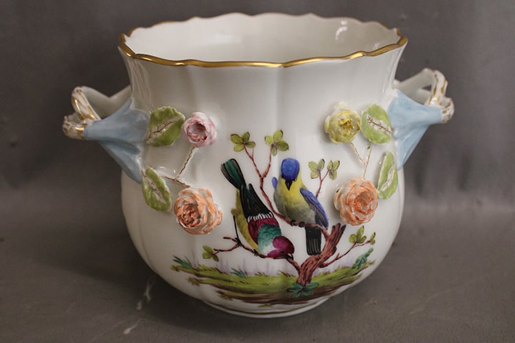 Antique Meissen hand painted porcelain cache pot with birds and flowers. Has a cross sword on the: Antique Meissen hand painted porcelain cache pot with birds and flowers. Has a cross sword on the bottom. Has a flea bite off 1 leaf (see photo). 7.5" wide, 4 3/4" tall.