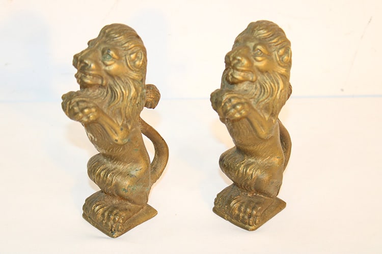 Pair of 6" vintage heavy solid brass standing lions. Very detailed with S-shaped tail. (1 of 5)
