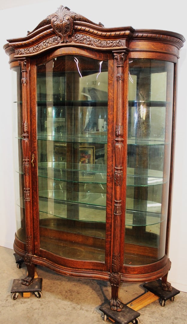 Oversize Oak Horner Quality Serpentine Front China Cabinet (1 of 6)