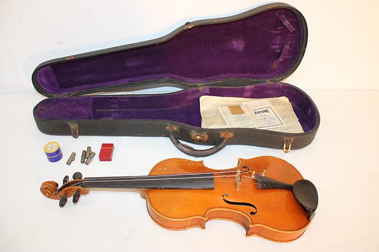 4X4 Violin German Made Copy Of A Stradivarius (1 of 7)