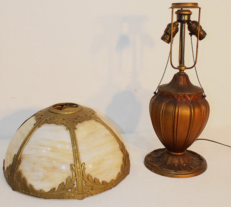 Nice 16" Caramel Glass Lamp With Bulbous Base: Nice 16" caramel glass lamp with bulbous base. Antique old, no cracked panels. Estate fresh in nice condition. 16" wide, 21" tall.