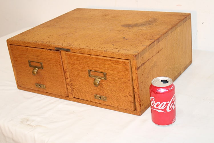 Antique Oak 2 Drawer Card File Cabinet: Antique oak 2 drawer card file cabinet. Dovetailed construction, all quarter sawn oak. Made by the Library Bureau Sole Master. 20" wide, 7" tall, 16" deep.
