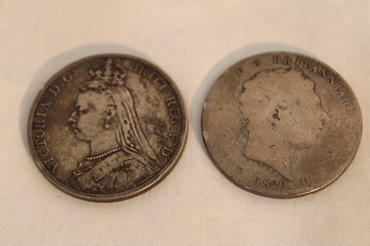 Jubilee Head British Crown 1887 & Queen Victoria: Jubilee Head British Crown 1887 & Queen Victoria. St. George slaying the dragon 1820.