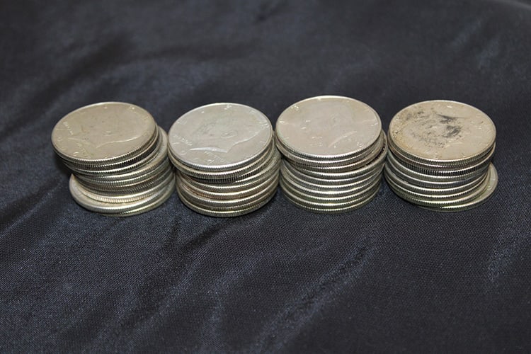 39 Kennedy Halves 1965-1969 (40% Silver): 39 Kennedy Halves 1965-1969 (40% Silver). Nice condition, 9.75 in face value, estate fresh.