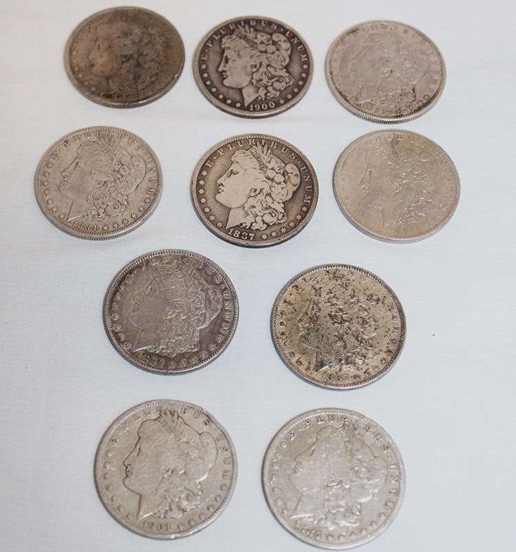10 Morgan Silver Dollars: 10 Morgan Silver Dollars. Including 1901, 8.5-ozt. Estate fresh.