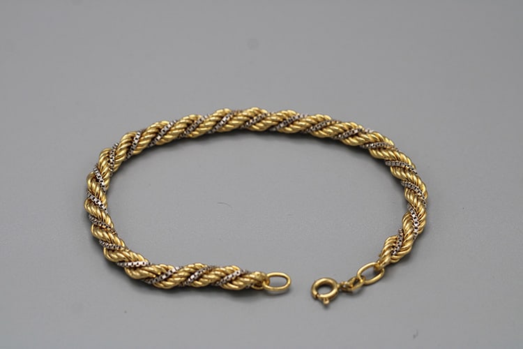 Super 18K Gold 7" Bracelet 6.2 Dwt. (1 of 3)