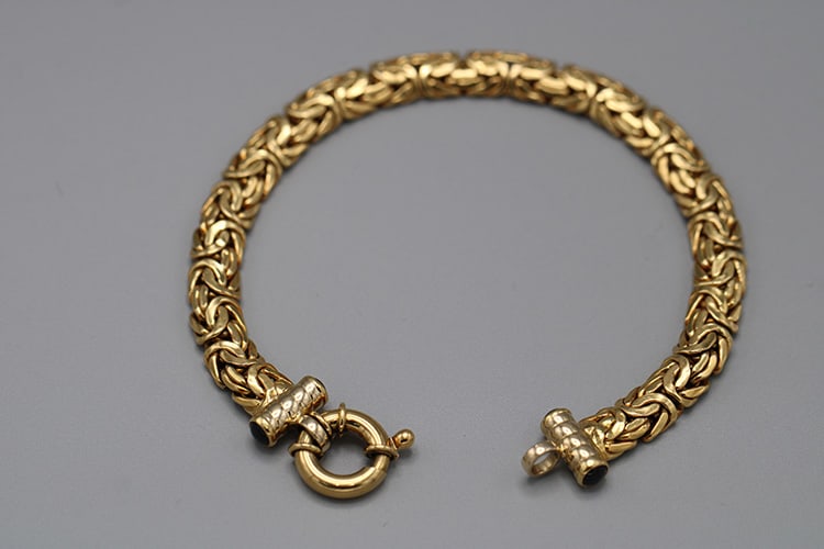 Exceptional 8" 18K Gold Byzantine Chain Bracelet 10.3 Dwt. (1 of 5)