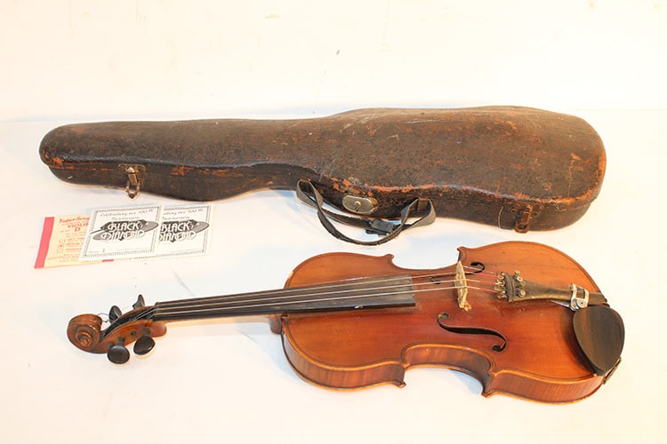 Antique 4/4 Violin Labeled Wilhelm Duerer (1 of 10)