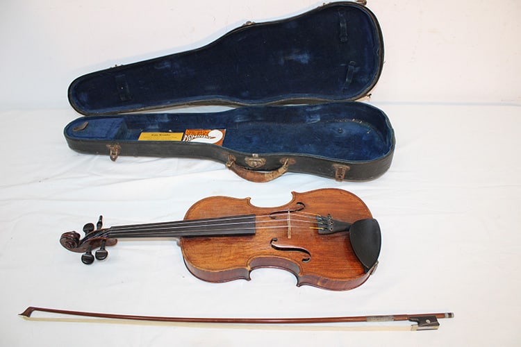 Old 4/4 Violin Labeled Louis Claude Paris (1 of 12)