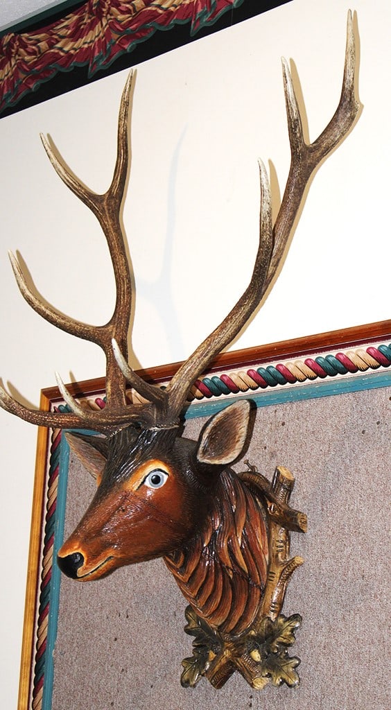 Awesome Hand Carved Wooden Black Forest Style Stag Deer Head: Awesome Hand Carved Wooden Black Forest Style Stag Deer Head. Nicely carved, removeable antlers. Acorn and leaf carved plaque. Estate fresh. 30" wide, 48" tall, 18" deep.