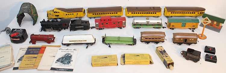 Large Groupe of American Flyer Trains and Accessories (1 of 6)