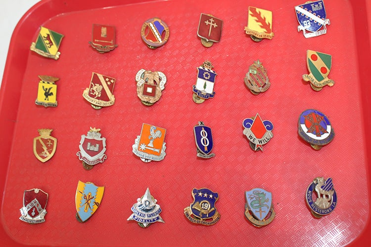24 Vintage Military Pins: 24 Vintage Military Pins. Nice Condition. Agawam estate.