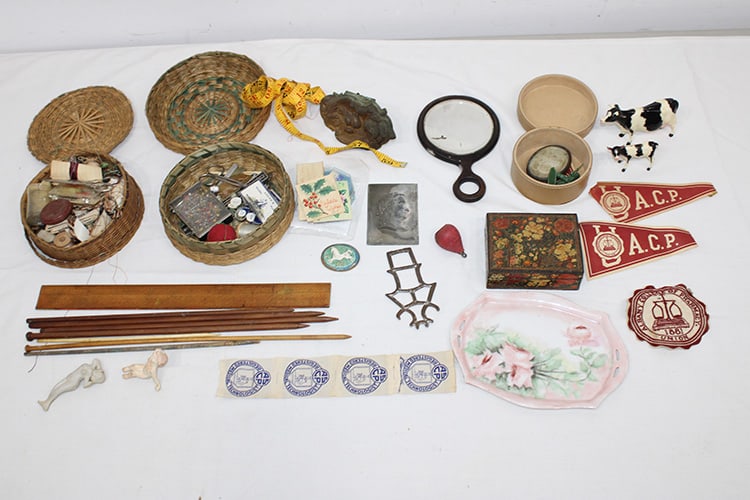 Group of Vintage Sewing Items & Others (1 of 4)
