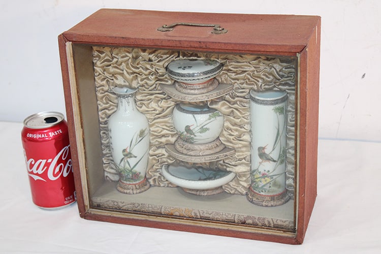 Super Chinese Miniature Porcelain Set in the Original Display: Super Chinese Miniature Porcelain Set in the Original Display. Hand painted, signed, probably 19th century. Chatham estate. Size of display 12" wide, 10" tall, 5" deep.