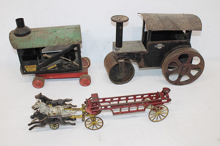 2 Pressed Steel Toys and a Pressed Steel Fire Wagon (1 of 5)